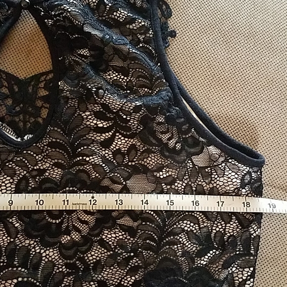 Black lace bodysuit - Picture 3 of 7